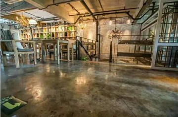 復(fù)古地坪漆施工時(shí)怎么解決基礎(chǔ)水泥地面不達(dá)標(biāo)的問題？