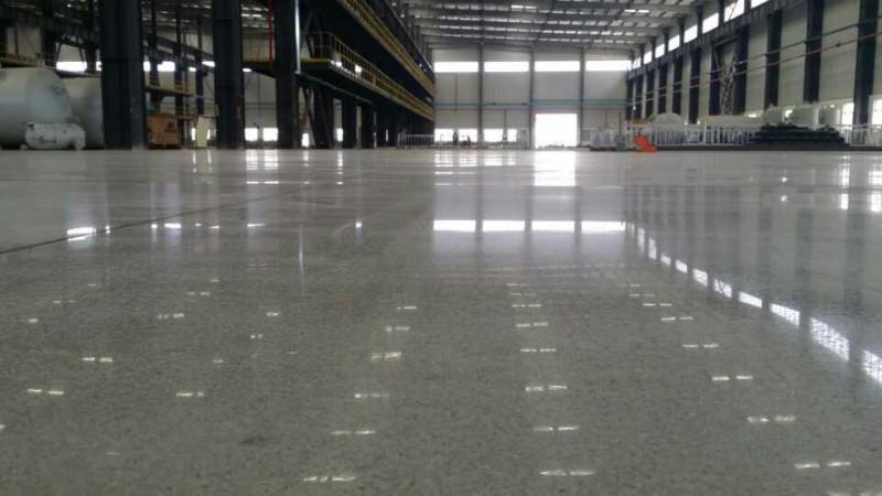 環(huán)氧樹脂地坪漆 如何判斷環(huán)氧自流平地坪漆質(zhì)量的好壞