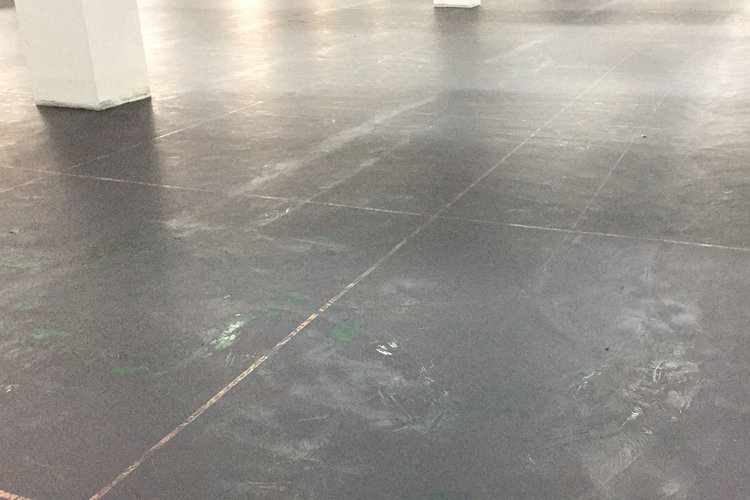 防靜電地坪漆,福州防靜電地坪工程_防靜電地坪漆廠家滄晟:靜電對人體的危險有哪些？