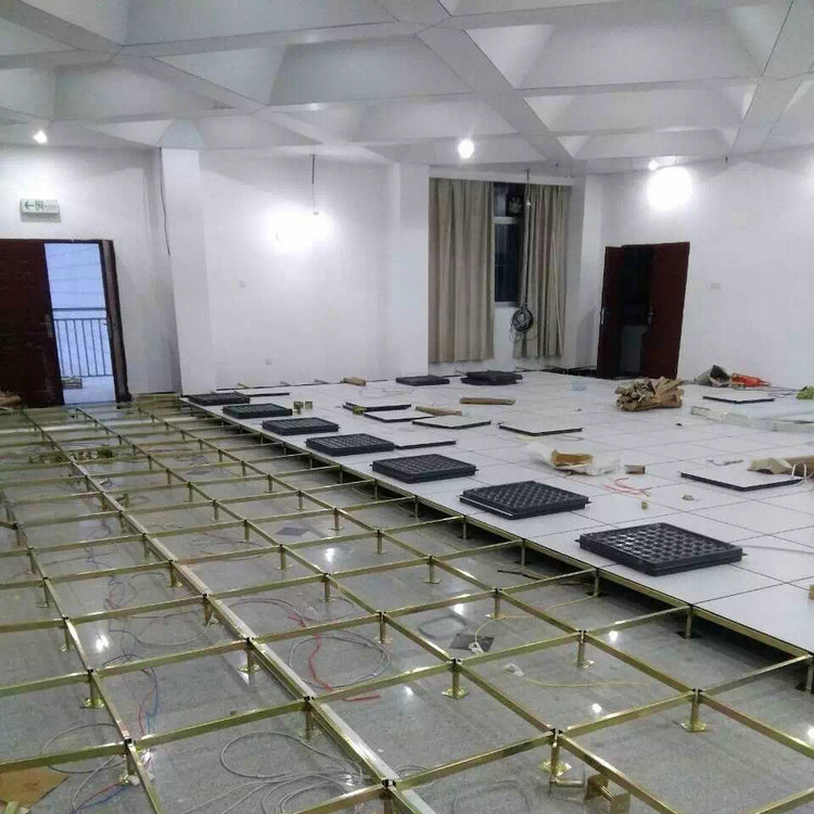 機房防靜電地板有幾種，機房為什么要采用防靜電地板