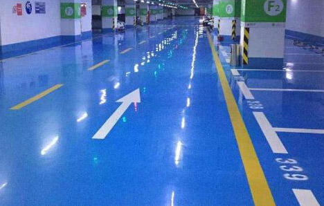 地坪怎樣選擇？混凝土密封固化劑地坪有什么特點？