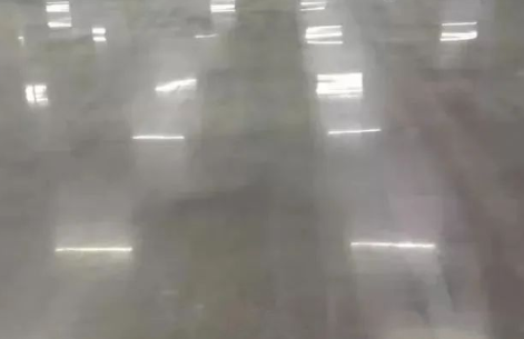 鋼化地坪有什么特點？鋼化地坪應(yīng)用領(lǐng)域有哪些？